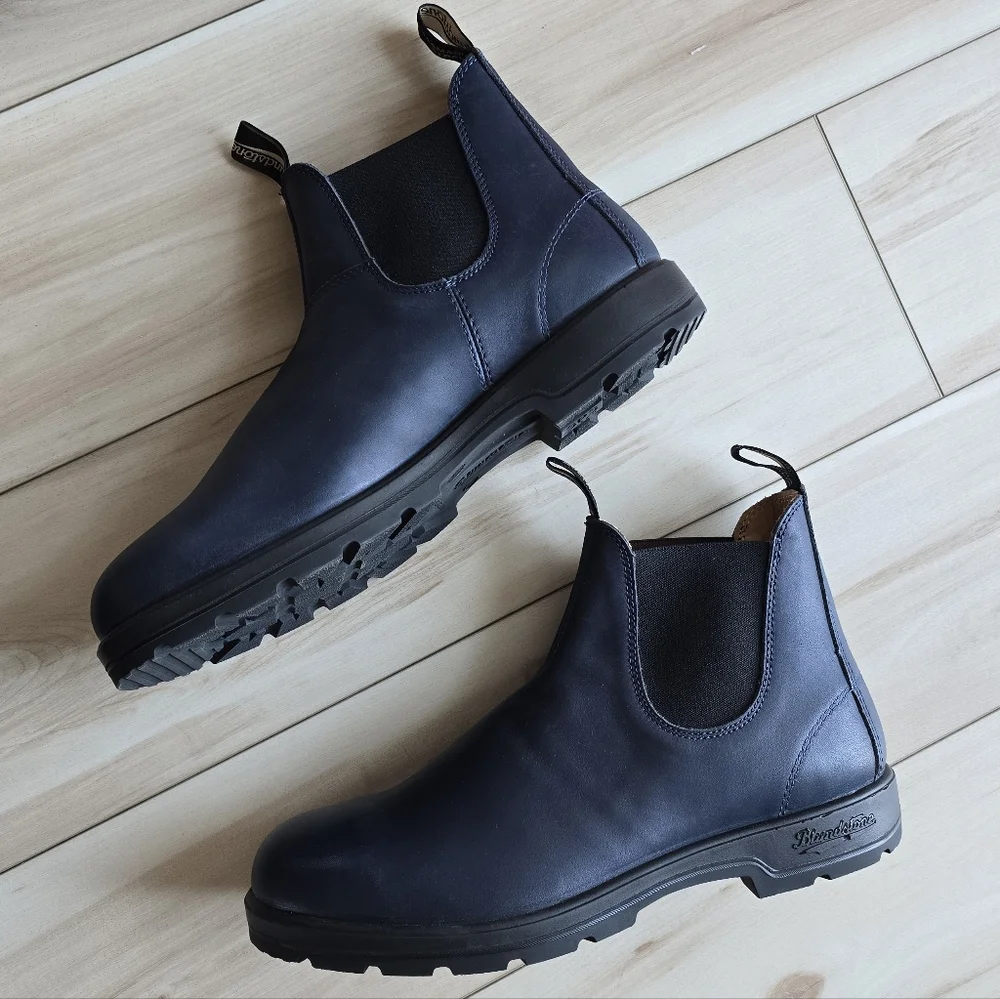 NEW Blundstone 2246 Navy Chelsea Boots